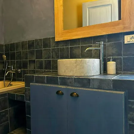 Tuscan With Jacuzzi Between Woods And Sea Tatil Evi